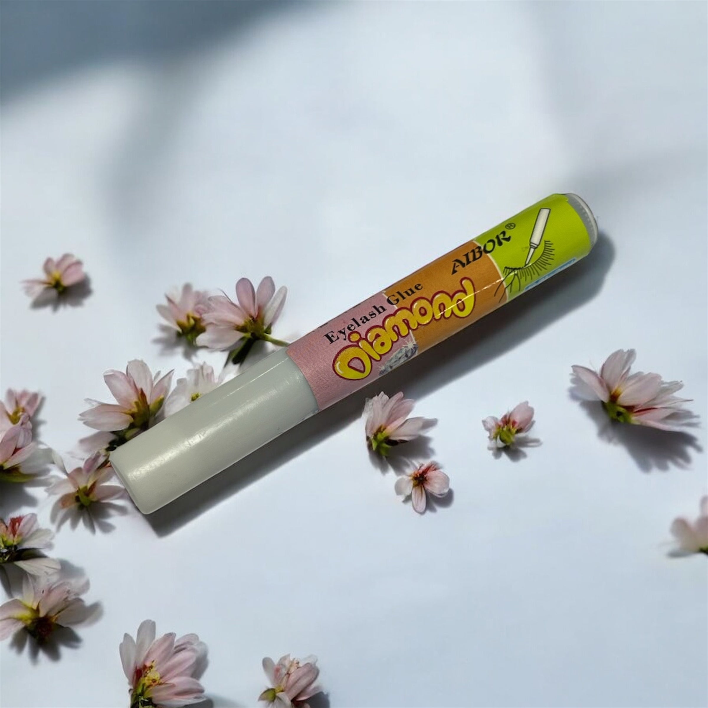 الرموش الفاخرة + غراء يدوم 30 يوماً